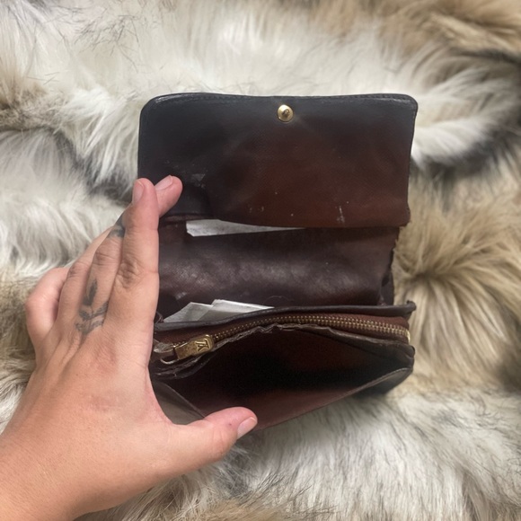 Louis Vuitton VINTAGE REHAB Wallet - Picture 9 of 17